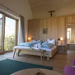 호텔 Romantik Zum Klosterbraeu 4*
