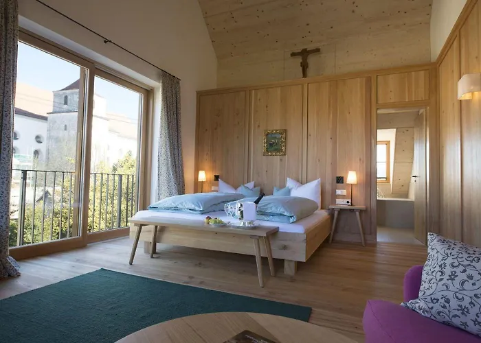 Hotel Romantik Zum Klosterbraeu 4*