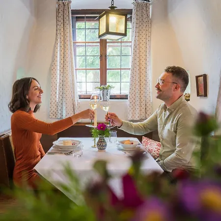 호텔 Romantik Zum Klosterbraeu 4*